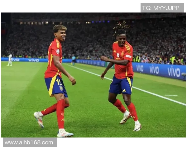 耶罗:从西班牙传奇后卫到教练之路的精彩转型与成就